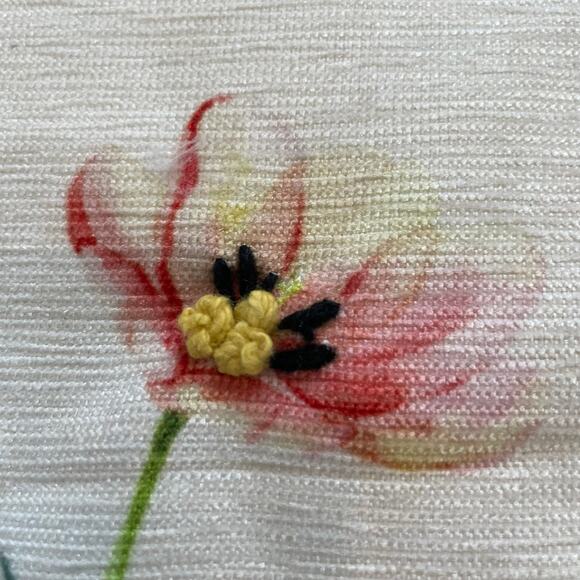 Cupcakes and Cashmere Spring Floral Multicolor Embroidered 14 X 72 Table Runner - Picture 3 of 16